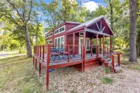 Luxury Tiny Home with private sand beach lake access and Hot Tub - 4-Star