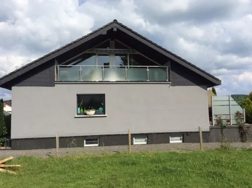 Modern and spacious attic apartment in Abtsteinach im Odenwald Hotel a Abtsteinach