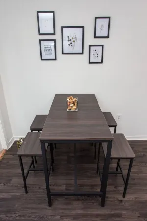 Pet-Friendly, Luxurious Modern Home ✨5 min to Downtown✨