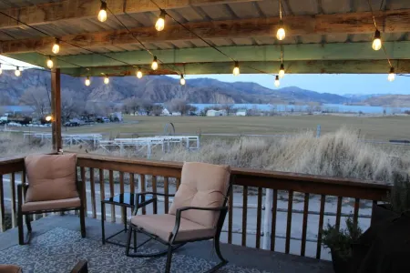 Fishing Bungalow at Keller Ferry
