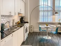 Location Location Location! Comfy Plush Modern Condo in The Center of Everything