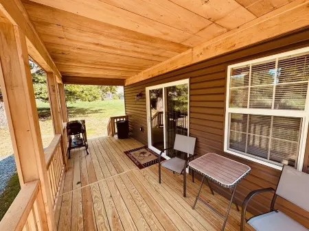 Cozy Cabin Boarding Winslow Hill Elk Viewing Area!