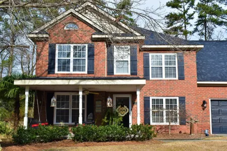 5  Miles to Course - Come Back, Relax in our Salt Water Pool & Outdoor Kitchen!