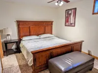 Spacious home with game room - Close to everything!