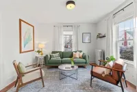 New England Charm, Portland - Parking included
