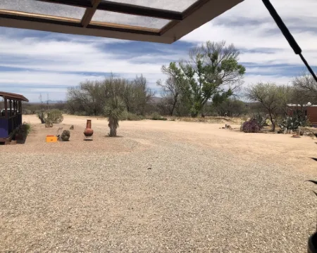 Ranchito Paraiso: Pet-friendly Rustic Elegance in the Desert Hotels in Benson