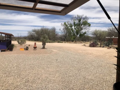 Ranchito Paraiso: Pet-friendly Rustic Elegance in the Desert