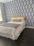 “Surf Shack” within walking distance to the beach!