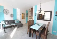 Best location in Sellin, only 100 meters to the beach, beautiful south-facing balcony