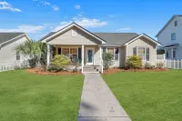 Coastal Cottage near DT Bluffton w/ Golf Cart