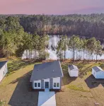 Lakefront 4Br Retreat Near Kings Bay Modern & Remote Work Ready