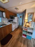 Newly Renovated 1 QUEEN BEDROOM/1 BATH PRIVATE ADULT GET-A-WAY