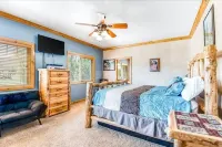 Beautiful home located in the heart of Garden City.