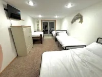 NEW - The Boardwalk on North Long Lake Brainerd with Hot Tub, Pet-Friendly Hotels in First Assessment