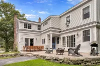 Family friendly home in heart of Cape Porpoise Hotel a Kennebunkport