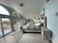 The Bay Shore Shire Waterfront ‘Hobbit’ Home • Stunning Sunsets • Earth Covered