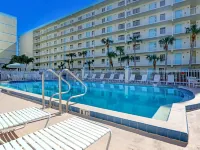 Stylish w/ Ocean View and 2 Balconies, Heated Pool, Centrally Located