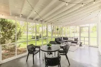 Rosé All Day: Wine Country Getaway! Walk to Dining