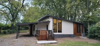 Modern Home in Natures Warmth with Great Location Hotels in der Nähe von Carhartt