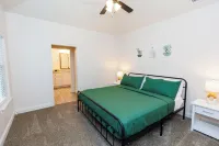 Fox Ridge Luxury #1- 3 bed/2 bath