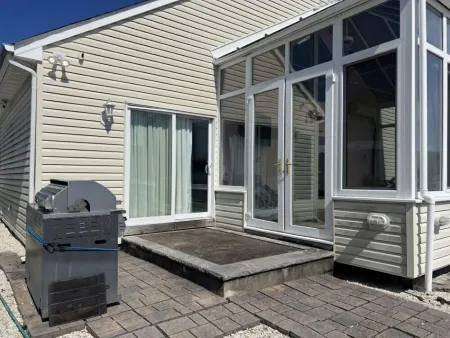 Family size Beach house located right on the lagoon