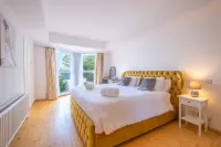 Port Tara Holiday Home, close to Portballintrae Harbour and the Giant's Causeway - 4-Star