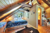 Tranquil Hillside Home w/ Private Hot Tub!