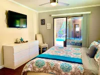 Perfect home away, modern amenities, ~ Heated Pool ~ Close to S. Venice Beach Hotels near Venice Train Depot - Public Boat Ramp