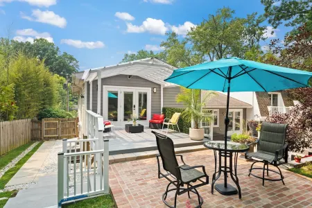 Cozy Private studio. Pet-Friendly. Conveniently located. Access 395, 495 and I95