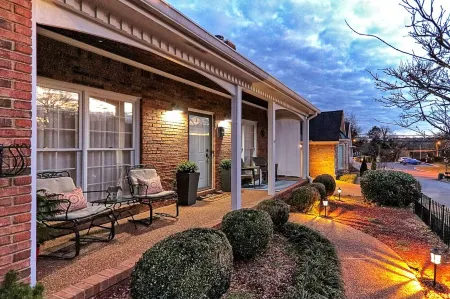 Maple Roost - A Stroll to Downtown Columbia & Square