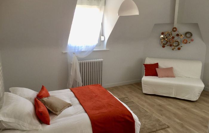 7-Bedroom Villa in the Heart of the Resort 400m from the Beach