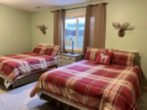 Family Log Cabin - Lake, Golf, Pool, Hike, Ski-Atv & Game Room - Northwoods WI Hotels in Burnett County
