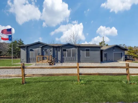 Cottage on Lake Texoma