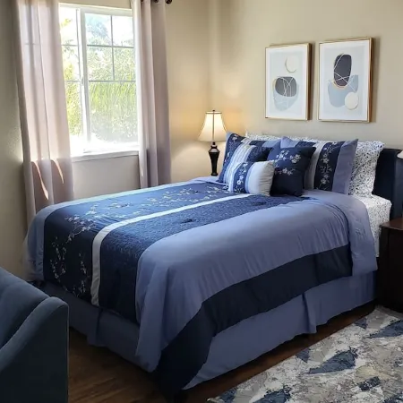 Elegant Studio Apt. House Near Emanuel Hospital