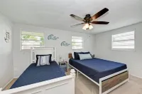 Waterfront Home with Private Dock and Kayaks 4 Bedroom 2 Bath