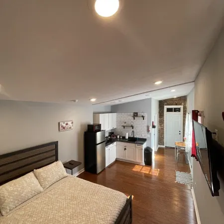The Bloom Suite Отели в г. Гасконейд