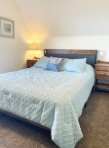 Walnut Beach Inn - close to the beach!
