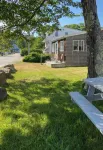 York Beach Ocean View 2-Bedroom Cottage at the Heart of Long Sands Beach