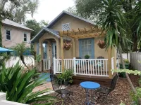 Charming cottage with AC in St. Augustine - 3 bedrooms available