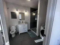 River Home& 15 acres with your own beach next to Hodgson Mill.