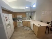 Newly remodeled house - pool and pickleball