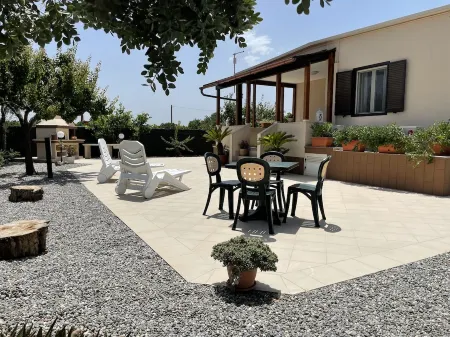 Villa Calafetente - Quiet&Relax at 2 Mins from the beach Отели в г. Фазано