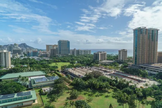 Charming cozy condo in marvelous Honolulu with WiFi