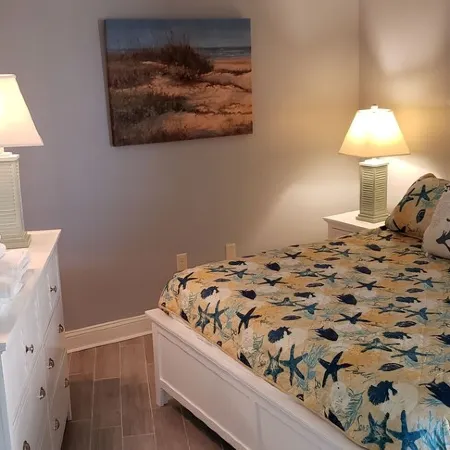 Like Brand New 4 Bed 2.5 Bath Oceanfront Pools, Hot Tubs, Ocean/Sound Views WIFI