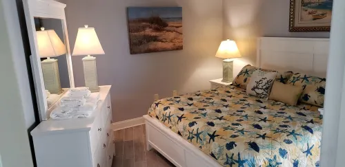 Like Brand New 4 Bed 2.5 Bath Oceanfront Pools, Hot Tubs, Ocean/Sound Views WIFI - Strand