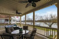 Tranquil waterfront getaway