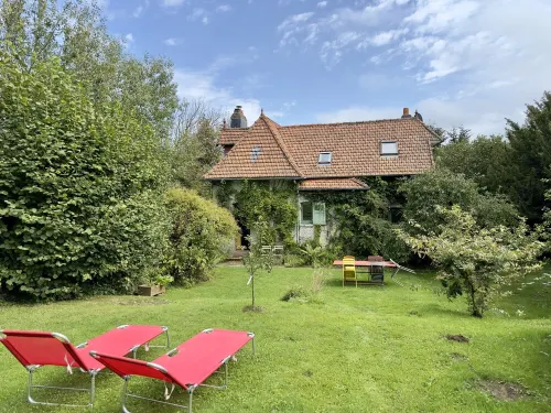 Villa Balnéaire 1900 Face à la mer Hotels in Sainte-Marguerite-sur-Mer