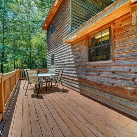Mountain Top Retreat - Secluded Mountain Cabin Close to North Carolina!