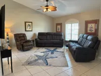 The Palms - 3 miles to the beach - Heated Pool - Sleeps 6