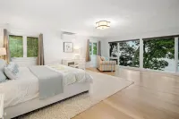 Windows on the Ocean : Penobscot Bay Contemporary